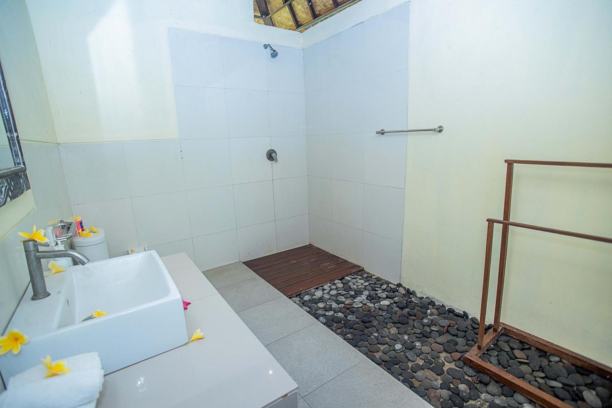 מלון D'Muncuk Huts Lembongan מראה חיצוני תמונה